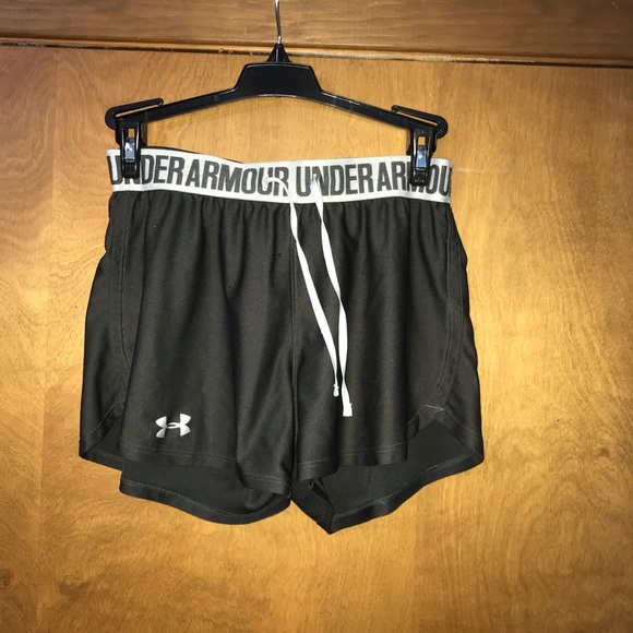 SOLD Under Armour Shorts🏃🏽‍♀️ - Picture 2 of 3